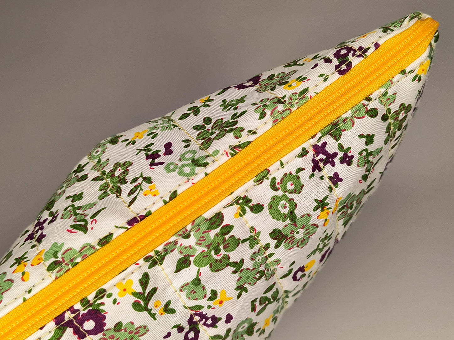 Floral Print Pencil Case: Quilted Cotton Zipper Pouch