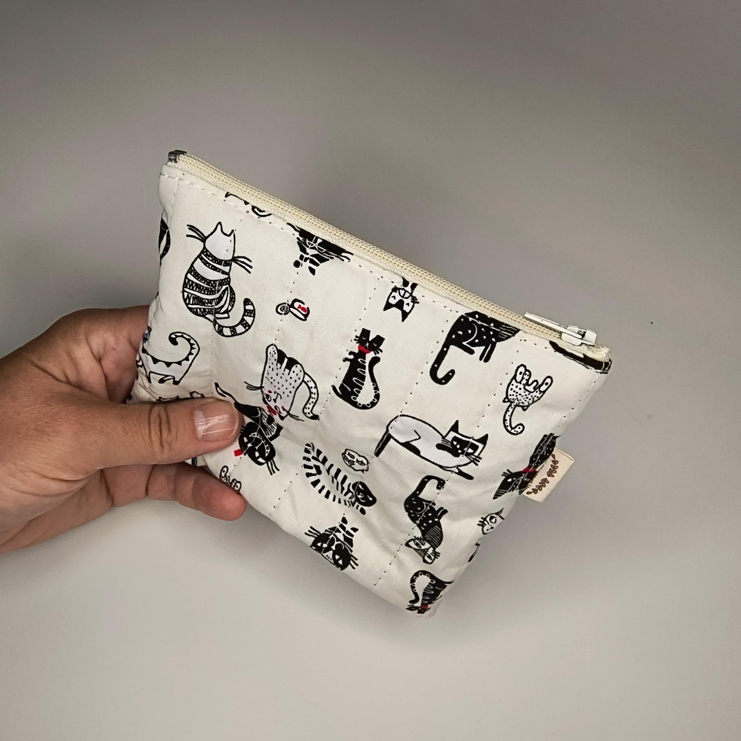 Quilted Coin Purse: Cat Print Padded Zipper Pouch