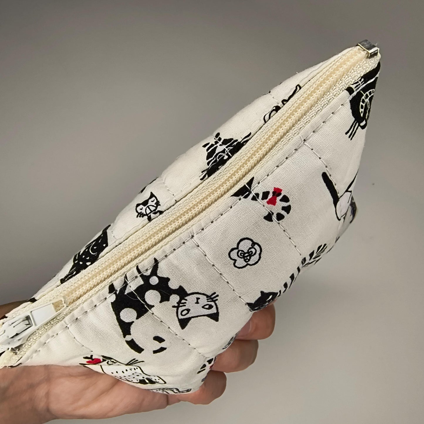 Quilted Coin Purse: Cat Print Padded Zipper Pouch