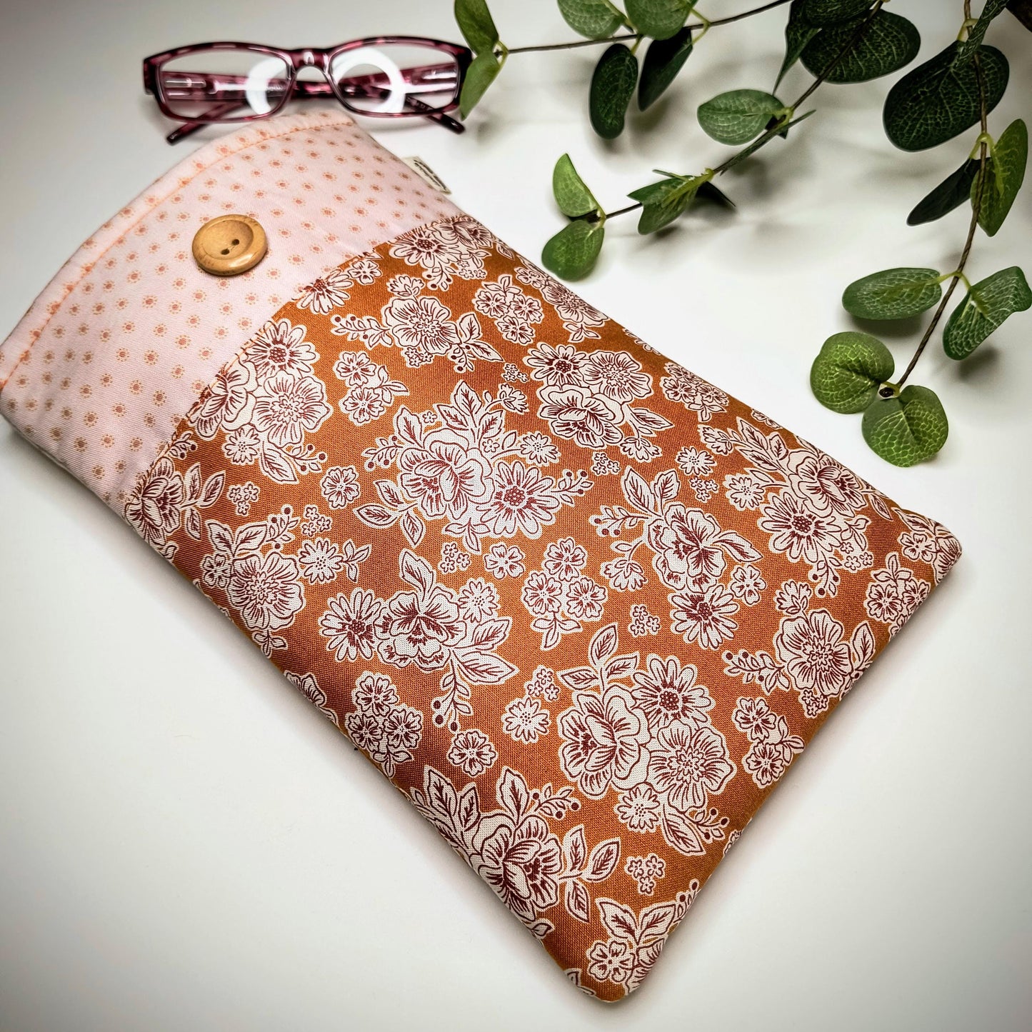 Peach Fuzz Floral Padded Book Sleeve: Cotton Kindle Cover
