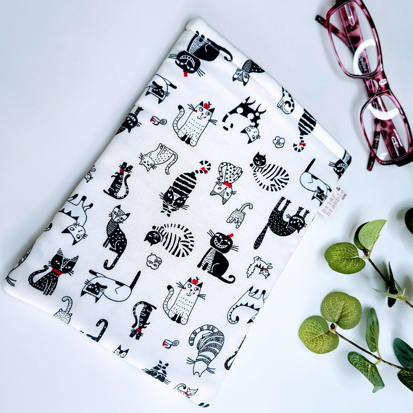 Cat Print Kindle Sleeve: Padded Cotton eReader Cover