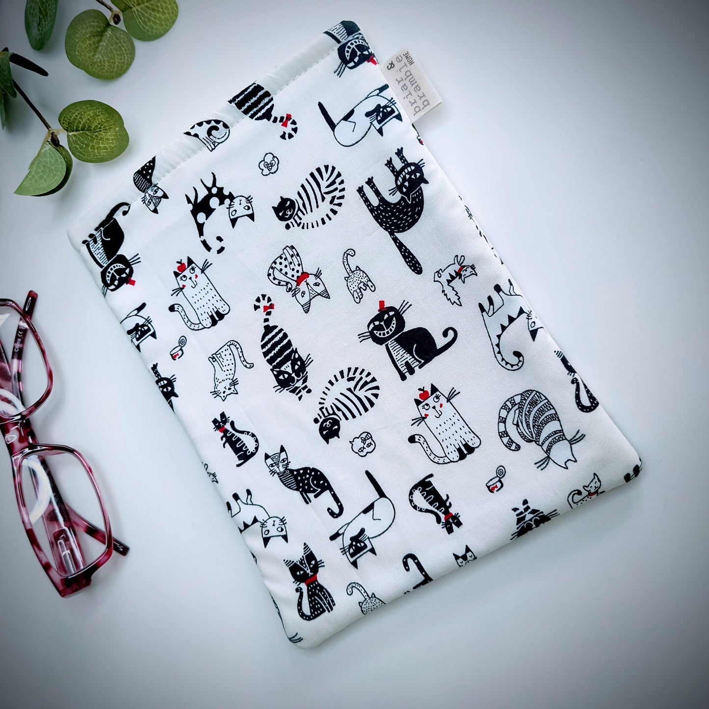 Cat Print Kindle Sleeve: Padded Cotton eReader Cover