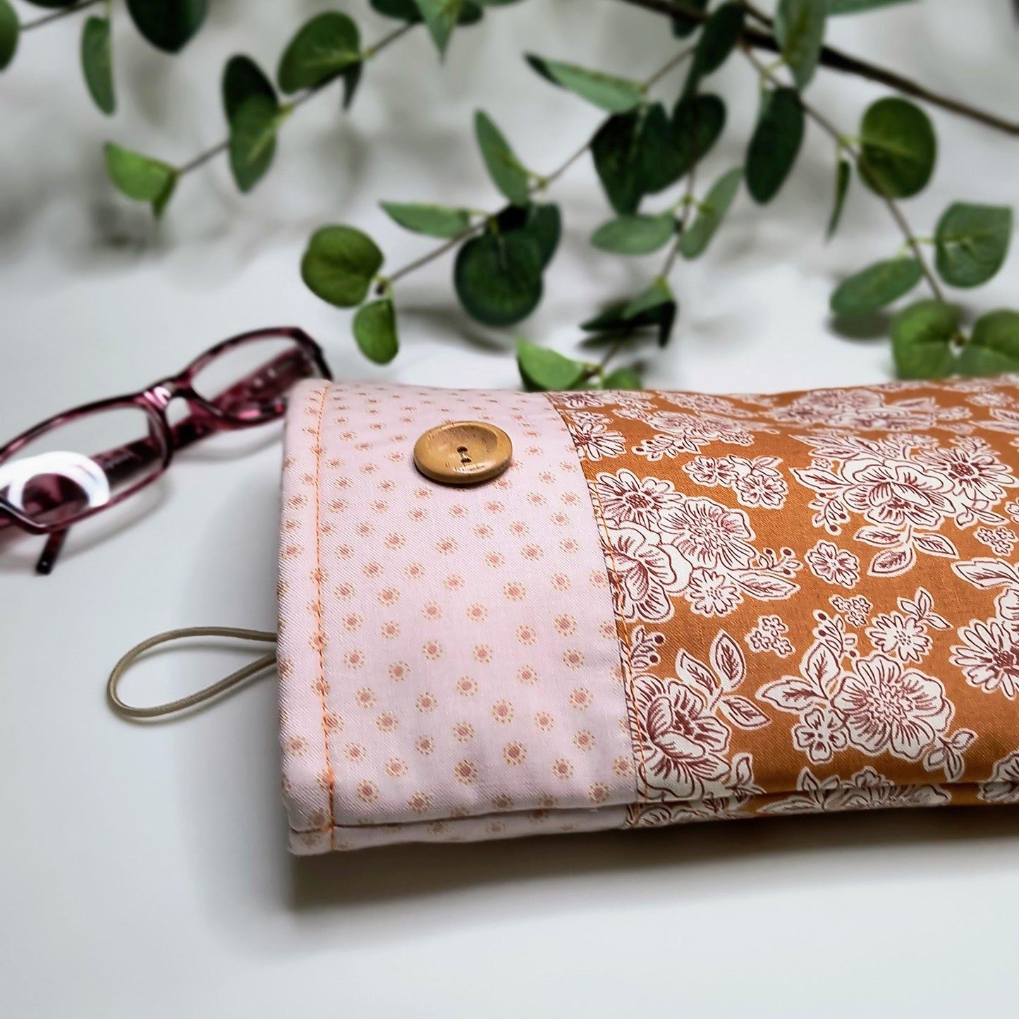 Peach Fuzz Floral Padded Book Sleeve: Cotton Kindle Cover