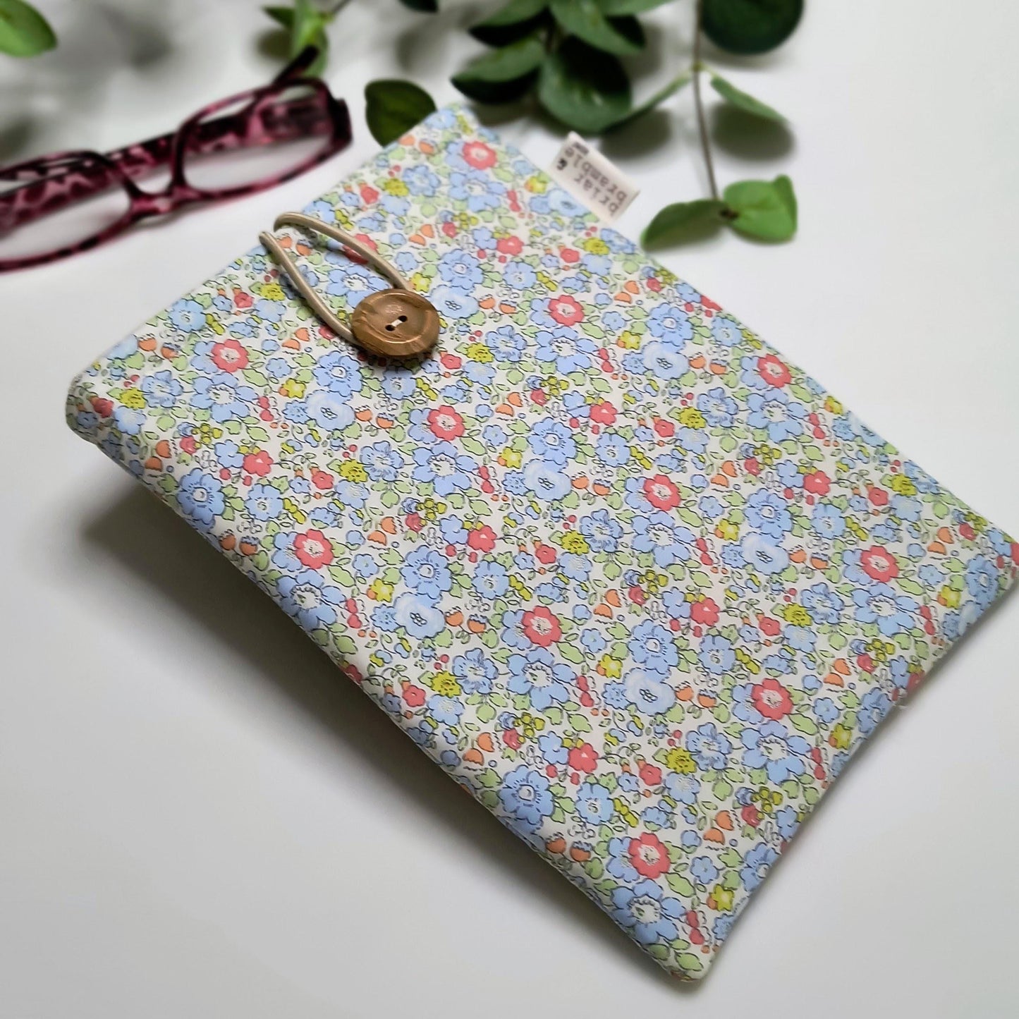 Floral Kindle Cover: LIBERTY London Tana Lawn Padded eReader Sleeve