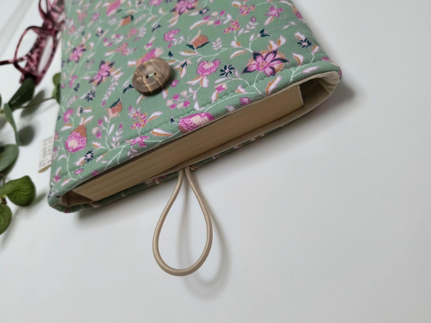 Floral Cotton Book Sleeve: Bookish Travel Companion