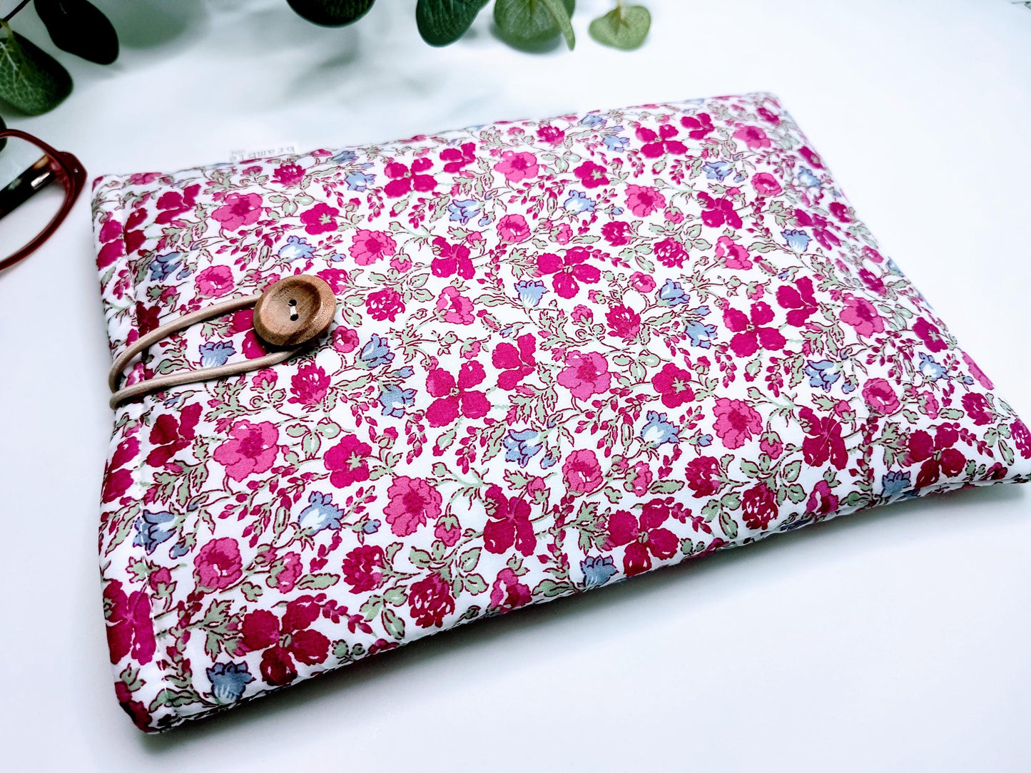 Liberty of London Book Sleeve: Pink Floral Print Reading Cover