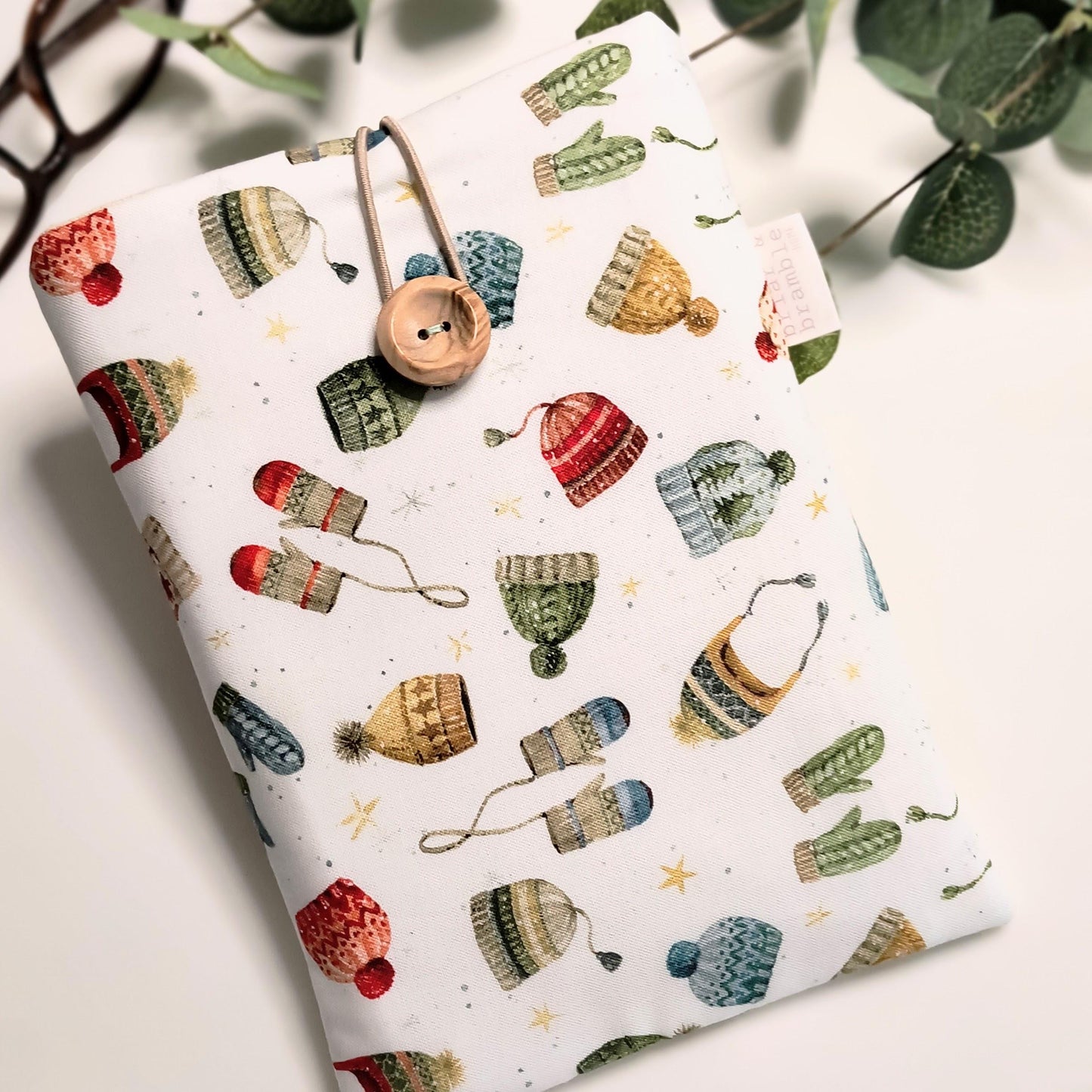 Cosy Book Sleeve - Magical Winterland Padded Pouch for Kindle