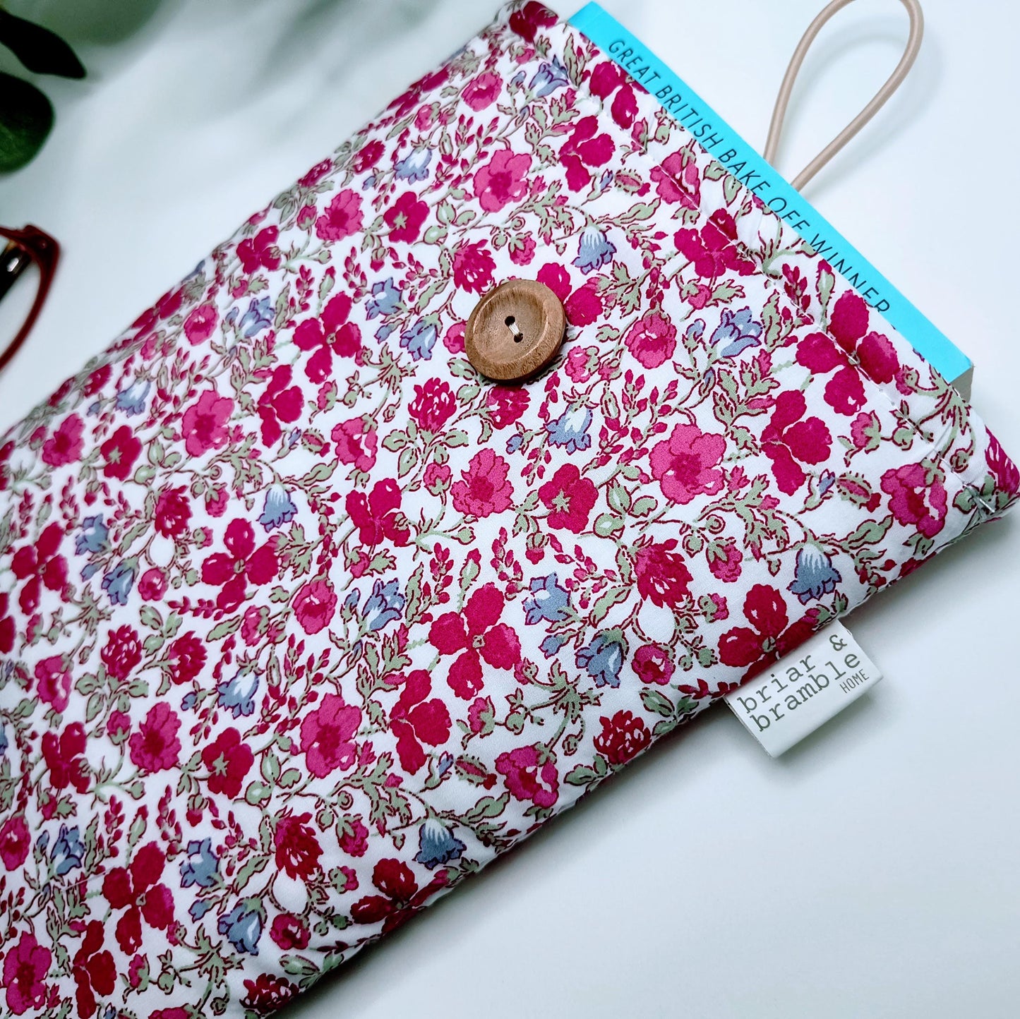 Liberty of London Book Sleeve: Pink Floral Print Reading Cover