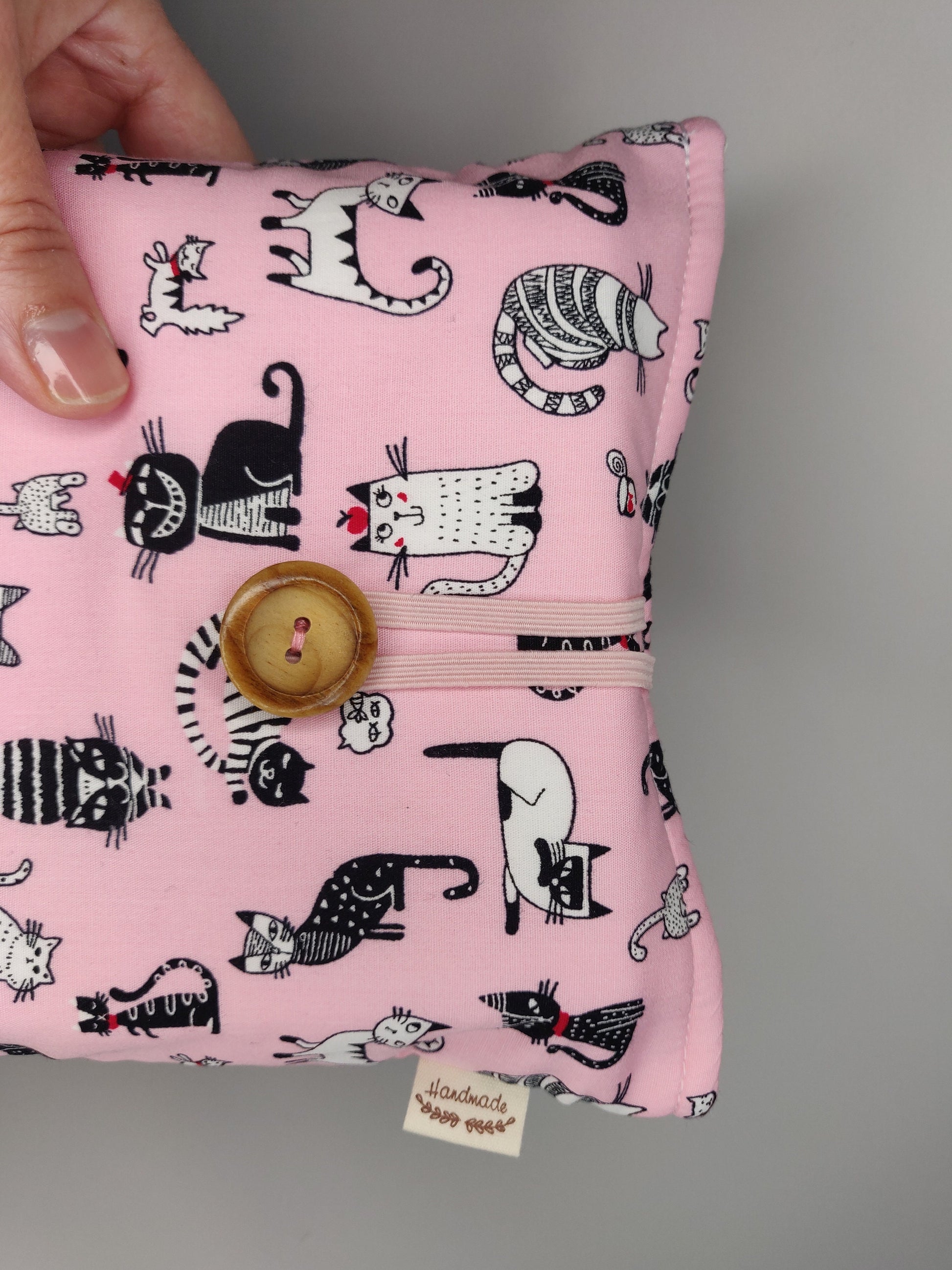Pink Cat Book Sleeve: Padded Kindle Cover, Bookworm Gift