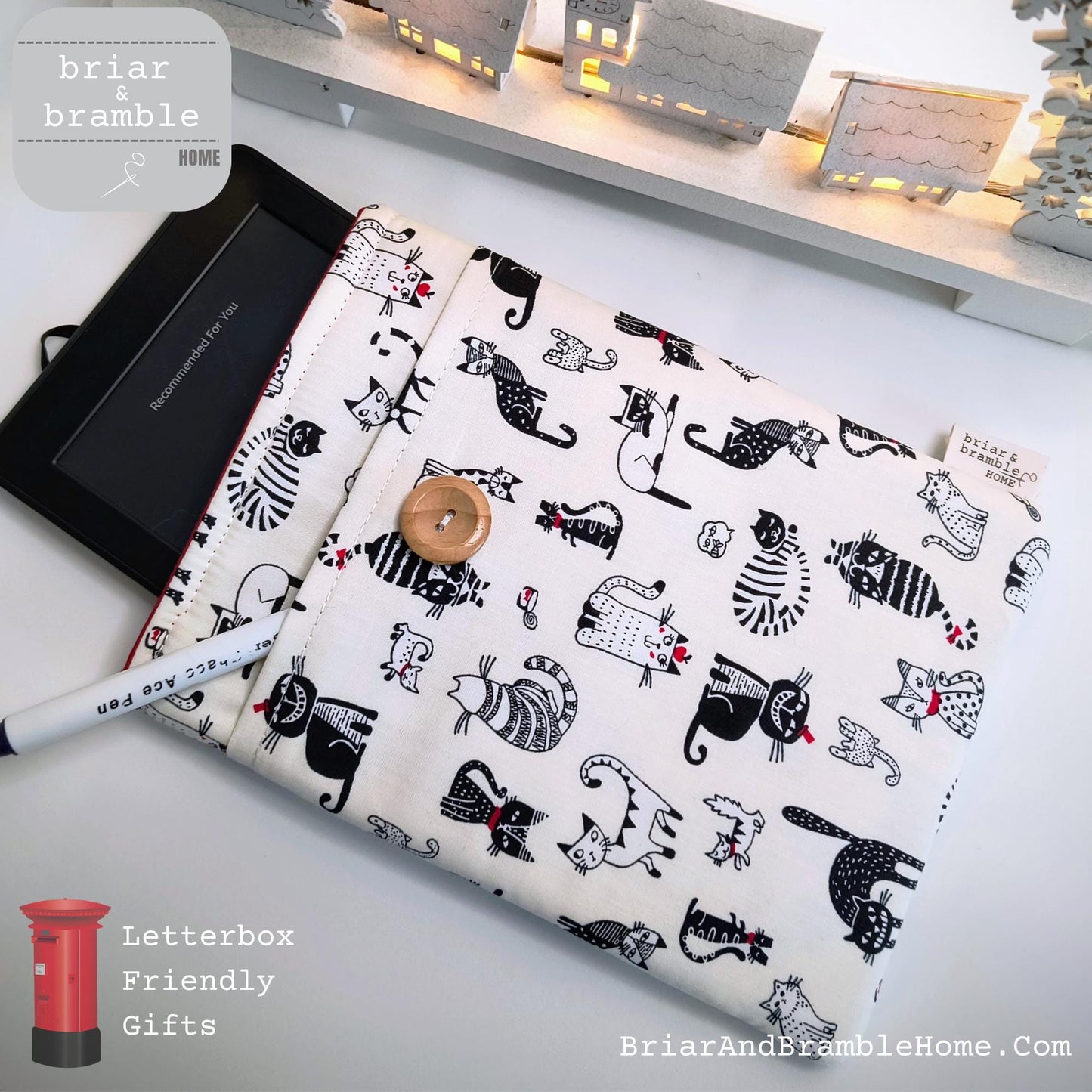 Cat Print Padded Kindle Sleeve with Pocket