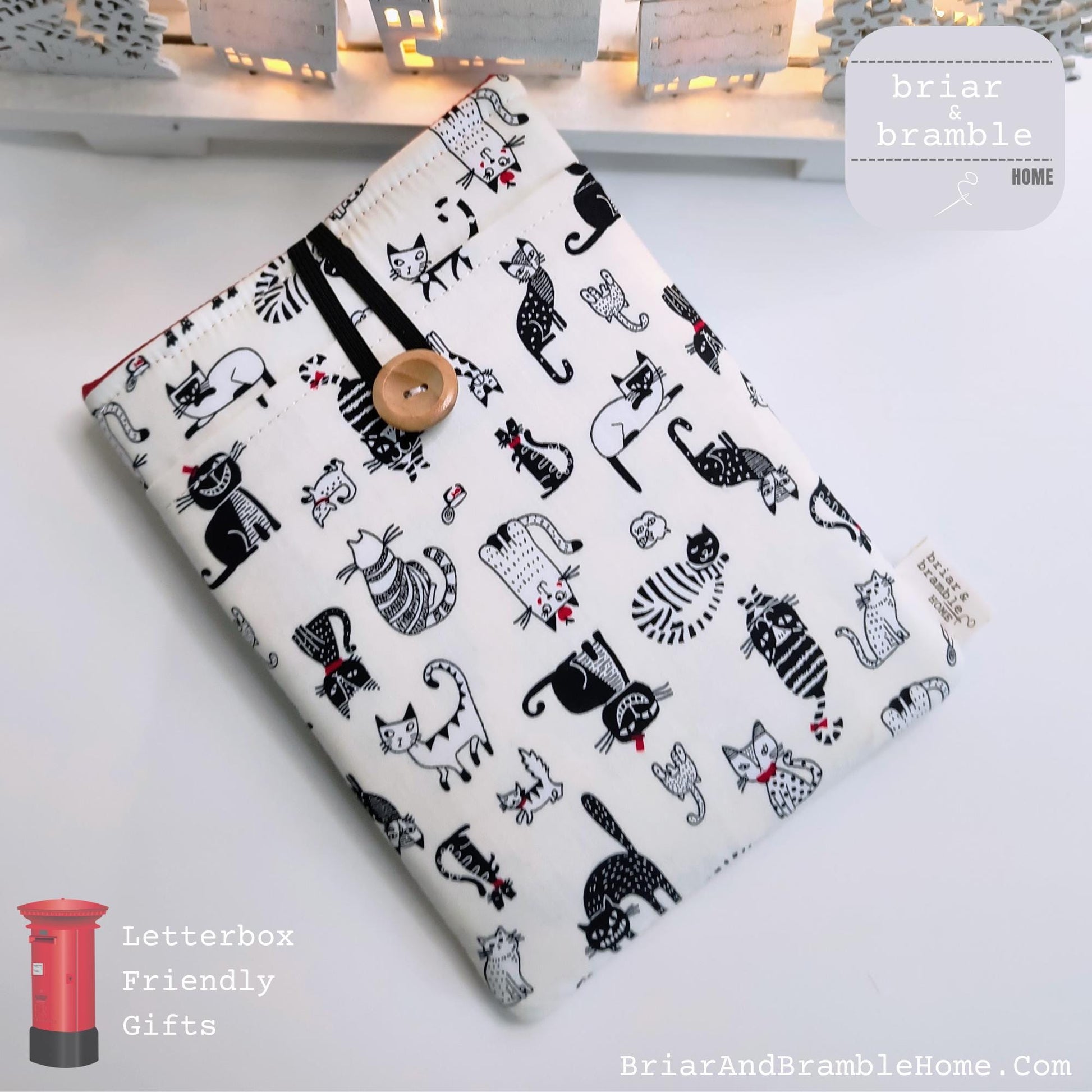 Cat Print Padded Kindle Sleeve with Pocket