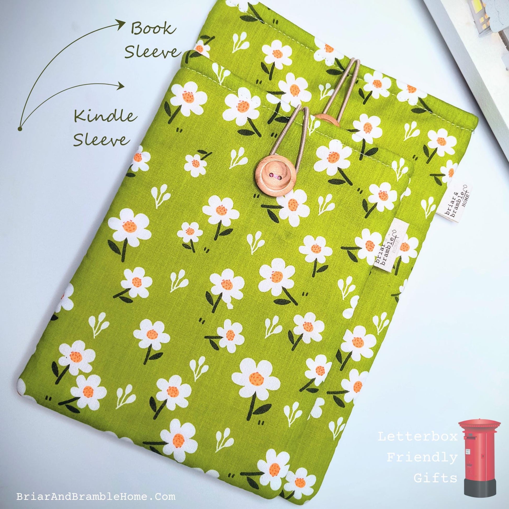 Daisy Print Padded Book Sleeve: Green Floral Cotton eReader Case
