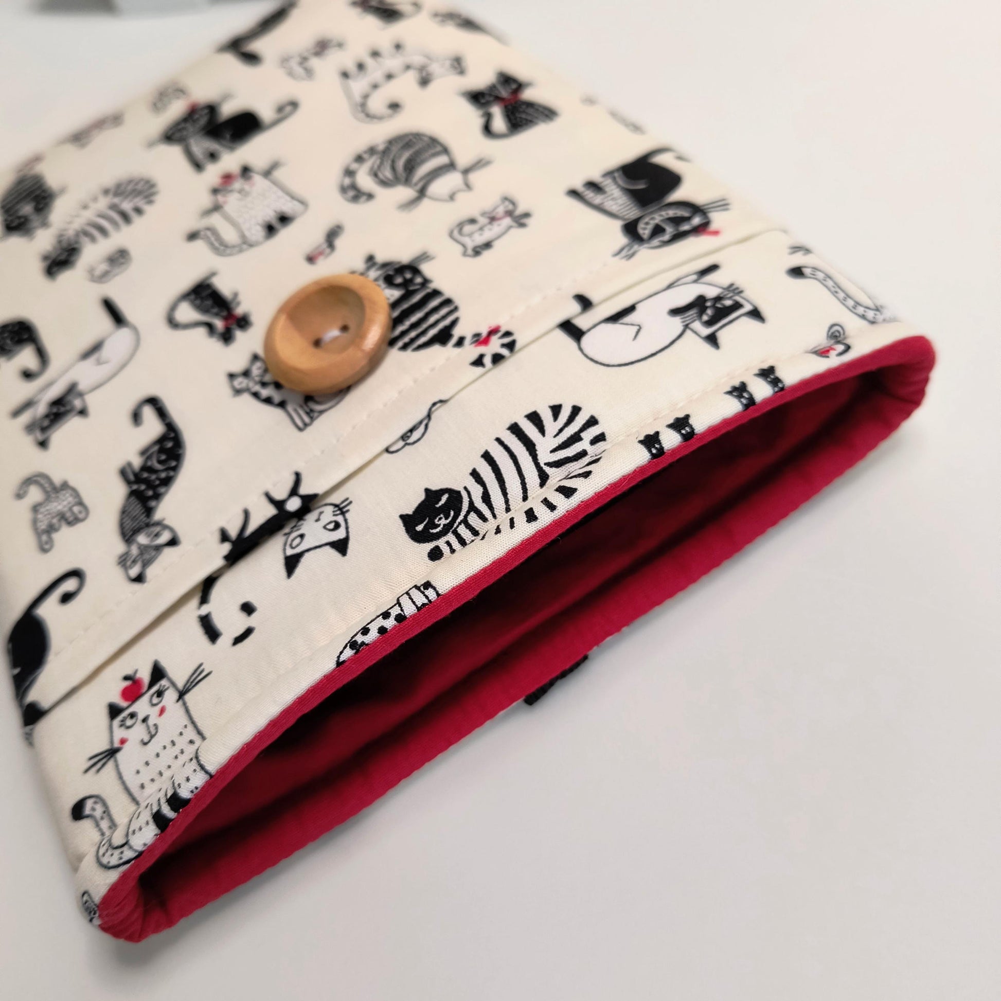 Cat Print Padded Kindle Sleeve with Pocket