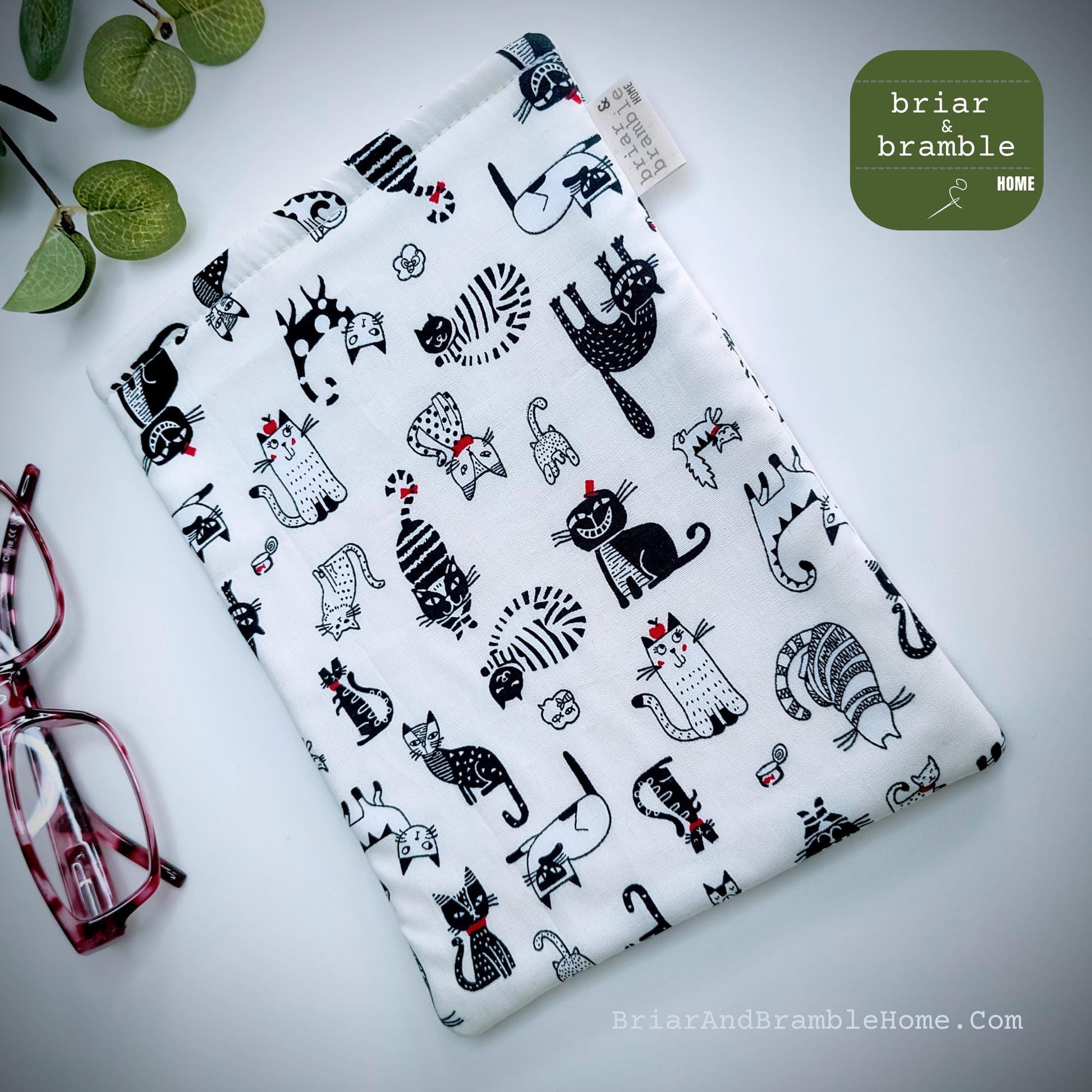 Cat Print Kindle Sleeve: Padded Cotton eReader Cover