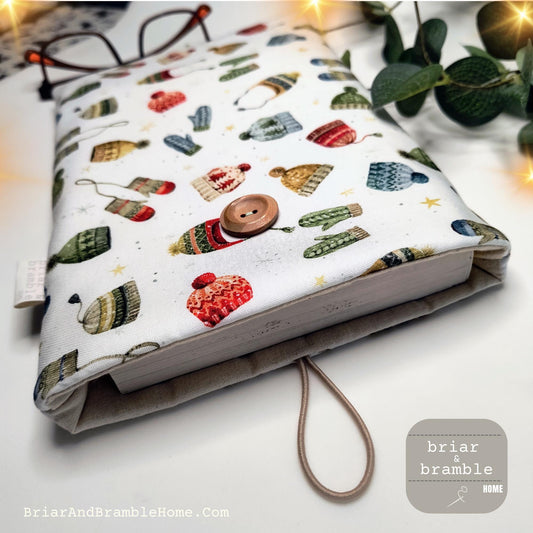 Cosy Book Sleeve - Magical Winterland Padded Pouch for Kindle