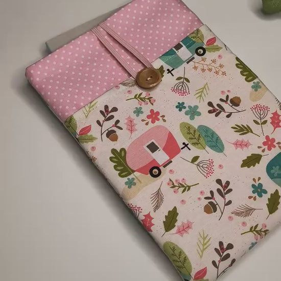 Vintage Caravan Print Book Sleeve: Padded Reader Gift