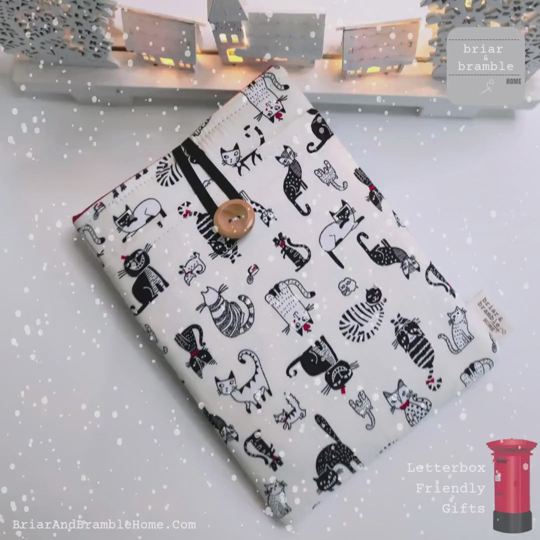 Cat Print Padded Kindle Sleeve with Pocket