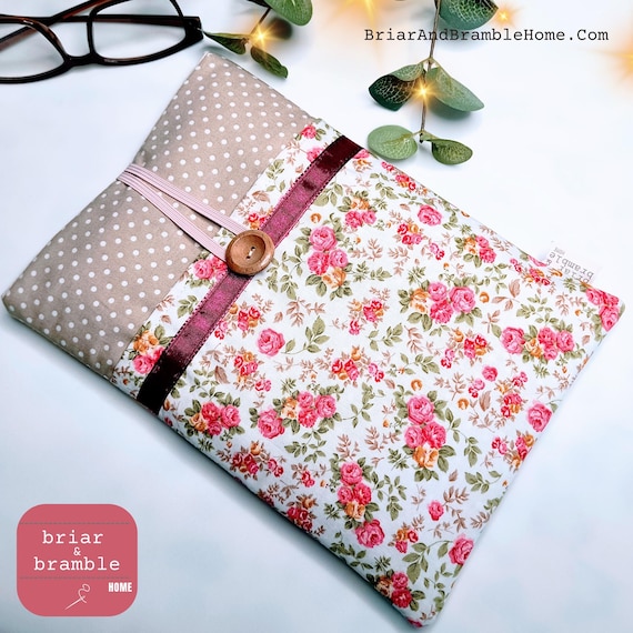 Floral Padded Book Sleeve with Pocket – A Protective Case for Book Lovers
